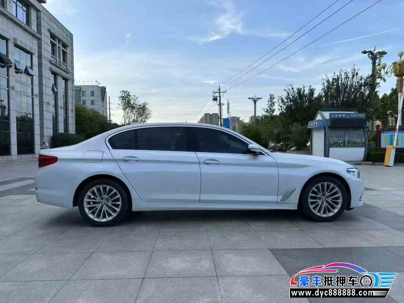 20年宝马5系轿车抵押车出售