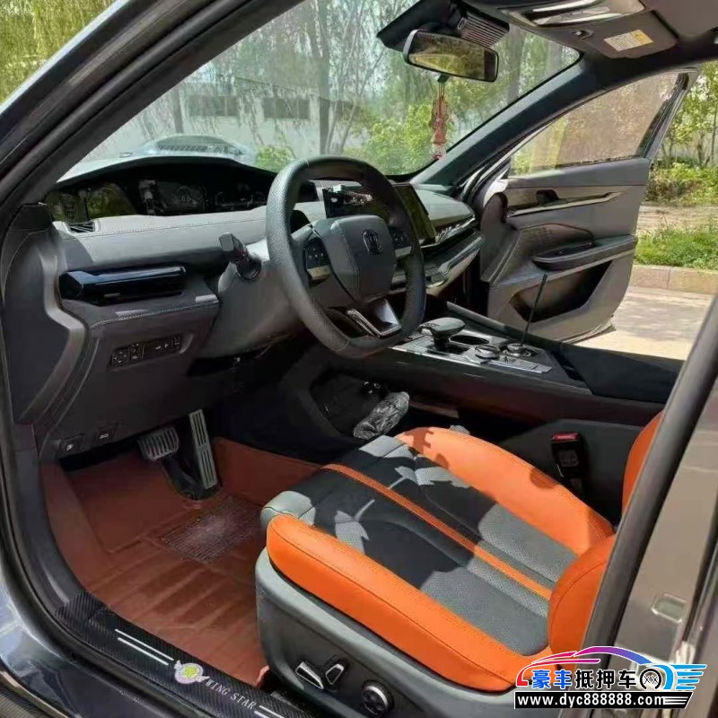 24年长安长安UNI轿车抵押车出售