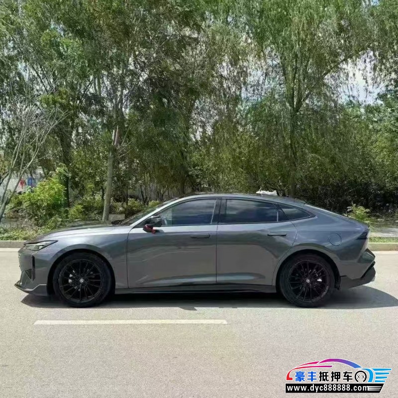 24年长安长安UNI轿车抵押车出售