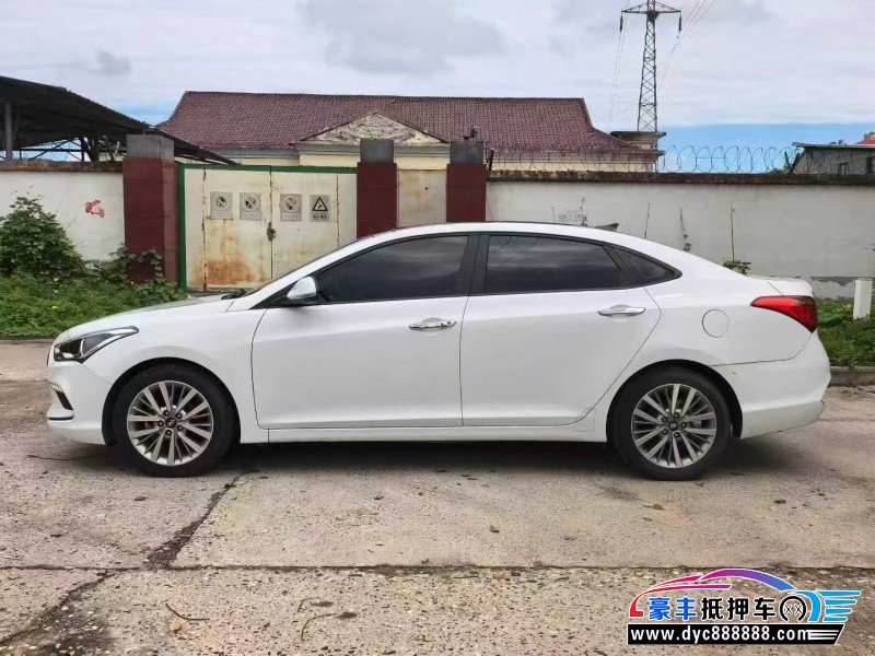 18年现代名图轿车抵押车出售