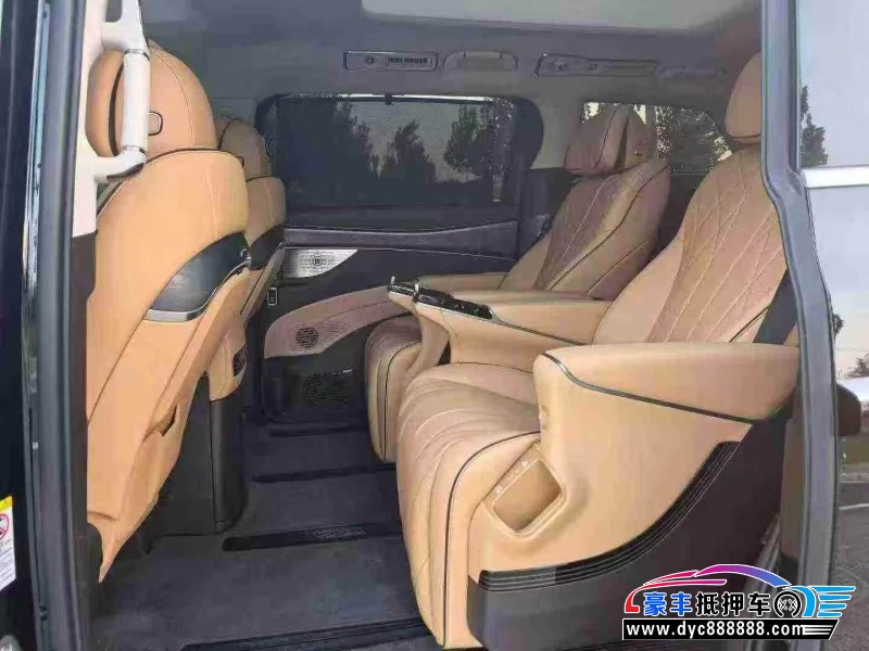 25年腾势D9轿车抵押车出售