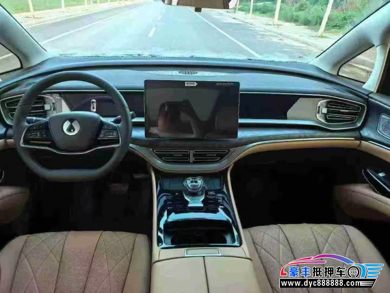 25年腾势D9轿车抵押车出售