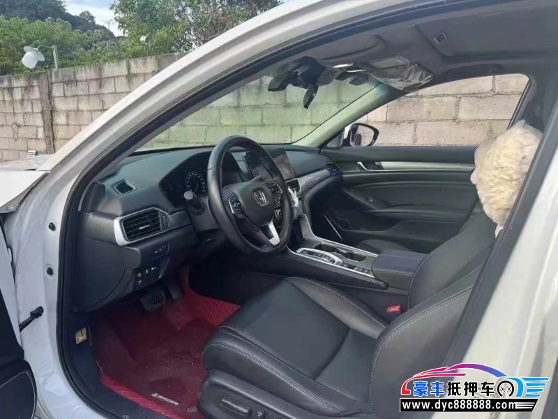 22年本田雅阁轿车抵押车出售