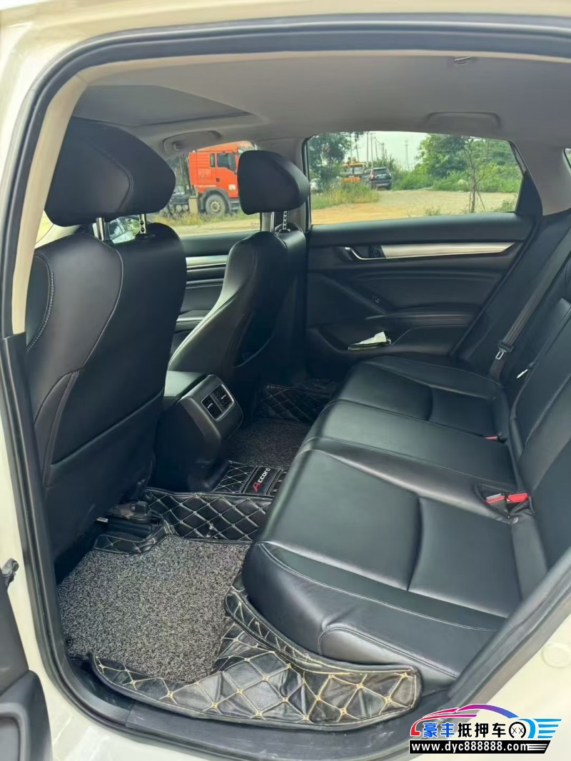 19年本田雅阁轿车抵押车出售