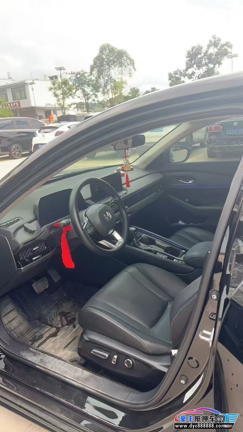 24年本田雅阁轿车抵押车出售