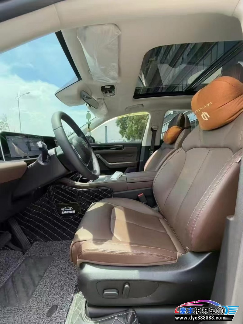 24年零跑C11轿车抵押车出售