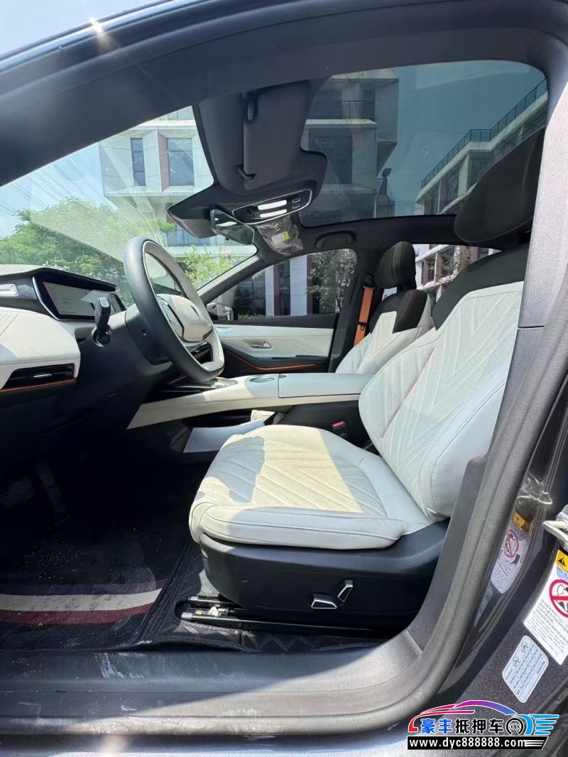 24年长安深蓝SL03轿车抵押车出售