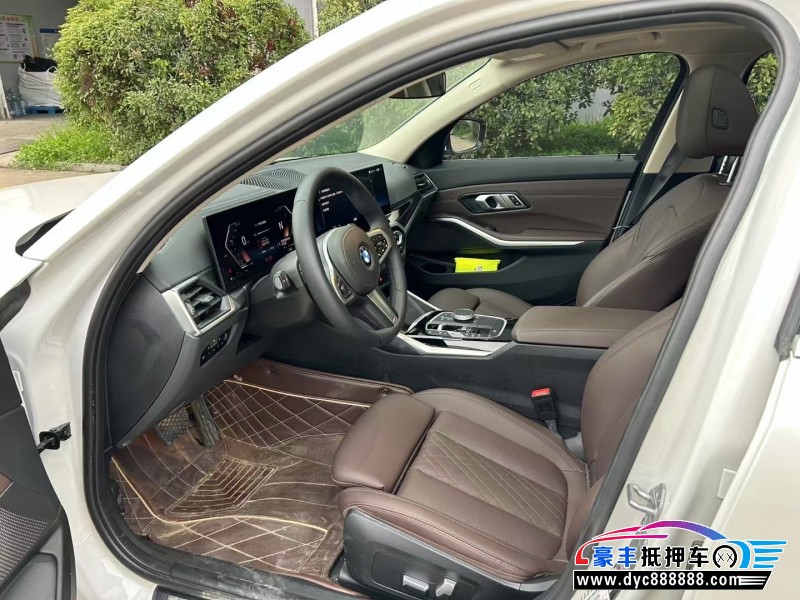 23年宝马3系轿车抵押车出售