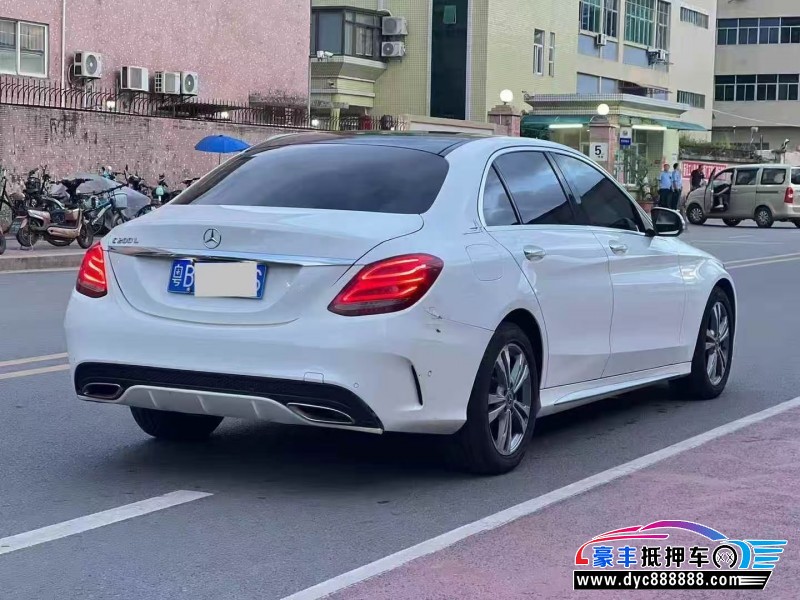 17年奔驰C轿车抵押车出售