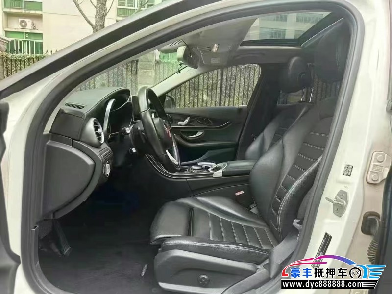 16年奔驰C轿车抵押车出售
