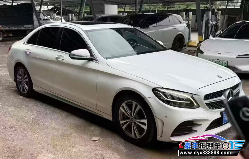 19年奔驰C轿车抵押车出售