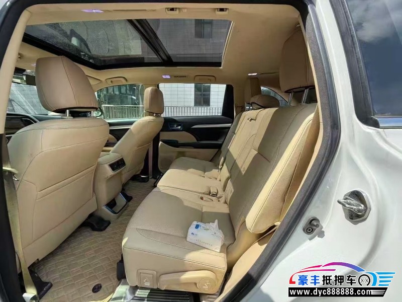 19年丰田汉兰达轿车抵押车出售