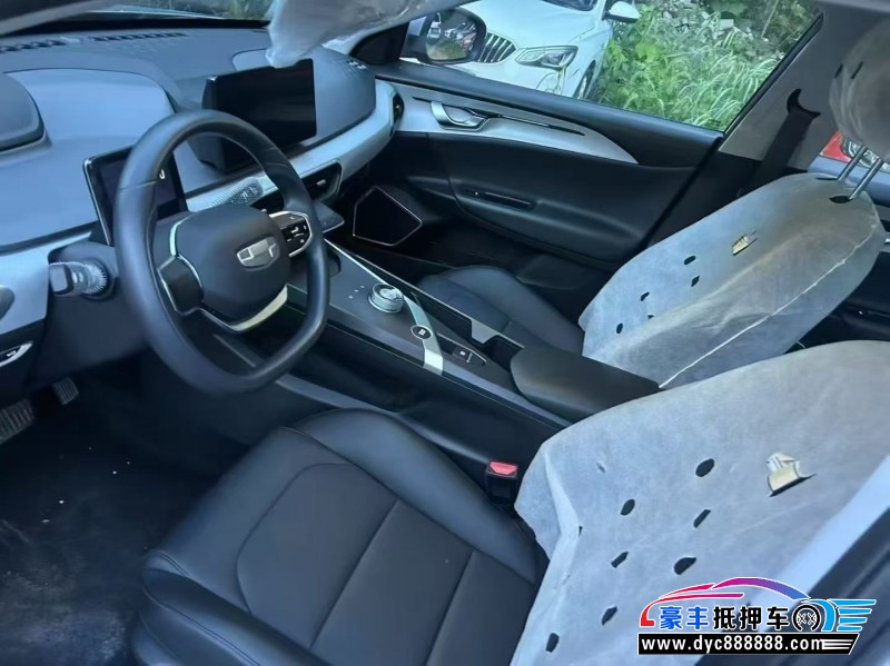 24年吉利几何轿车抵押车出售