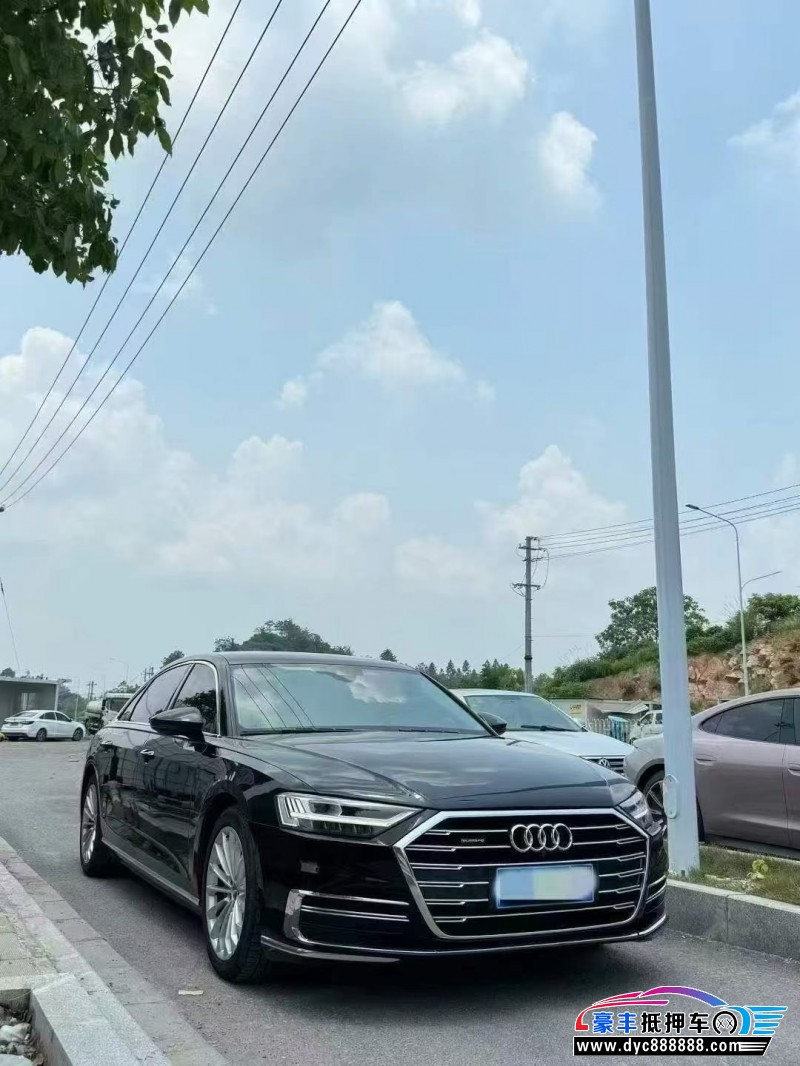20年奥迪A8轿车抵押车出售