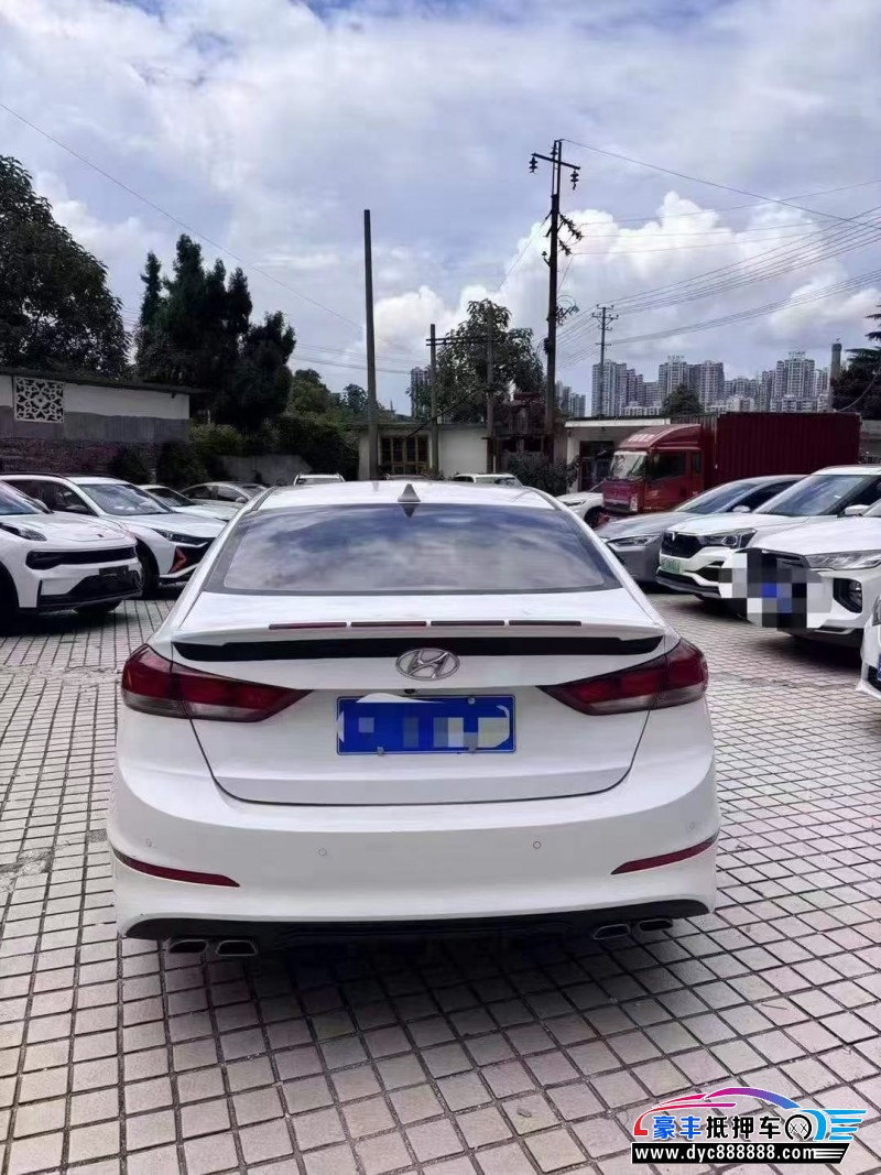 18年现代领动轿车抵押车出售