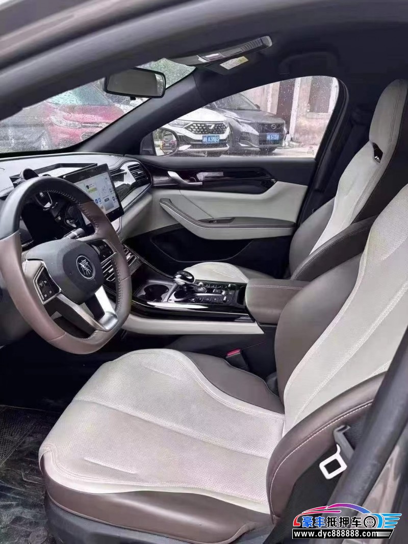 23年比亚迪秦轿车抵押车出售