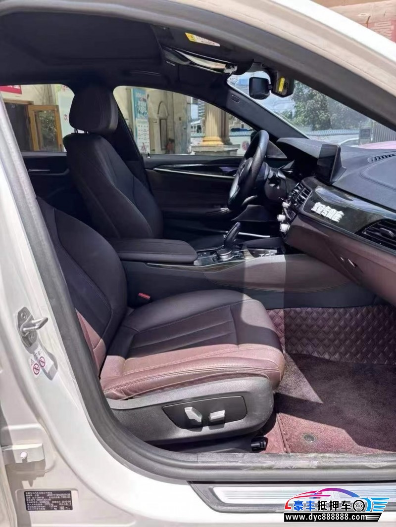 19年宝马5系轿车抵押车出售