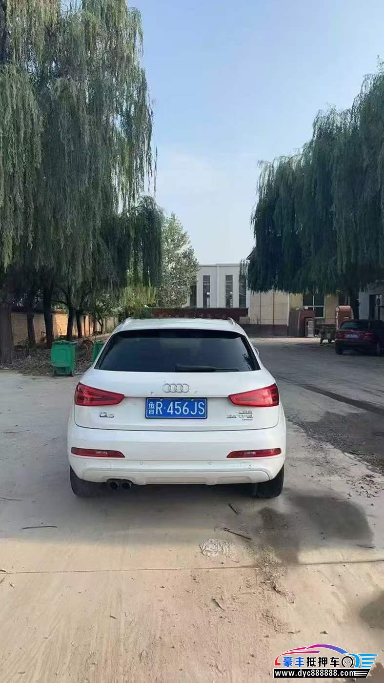 15年奥迪Q3轿车抵押车出售