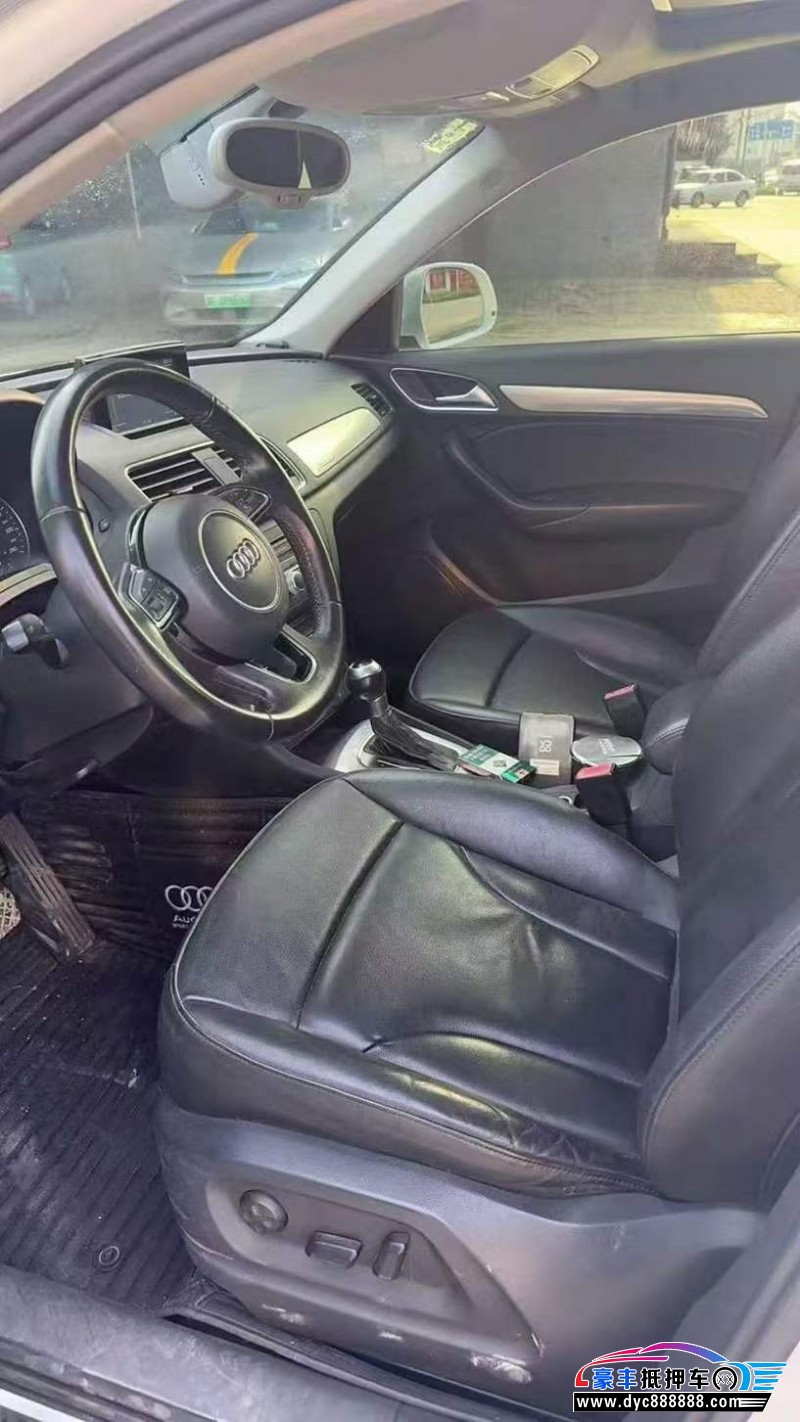15年奥迪Q3轿车抵押车出售