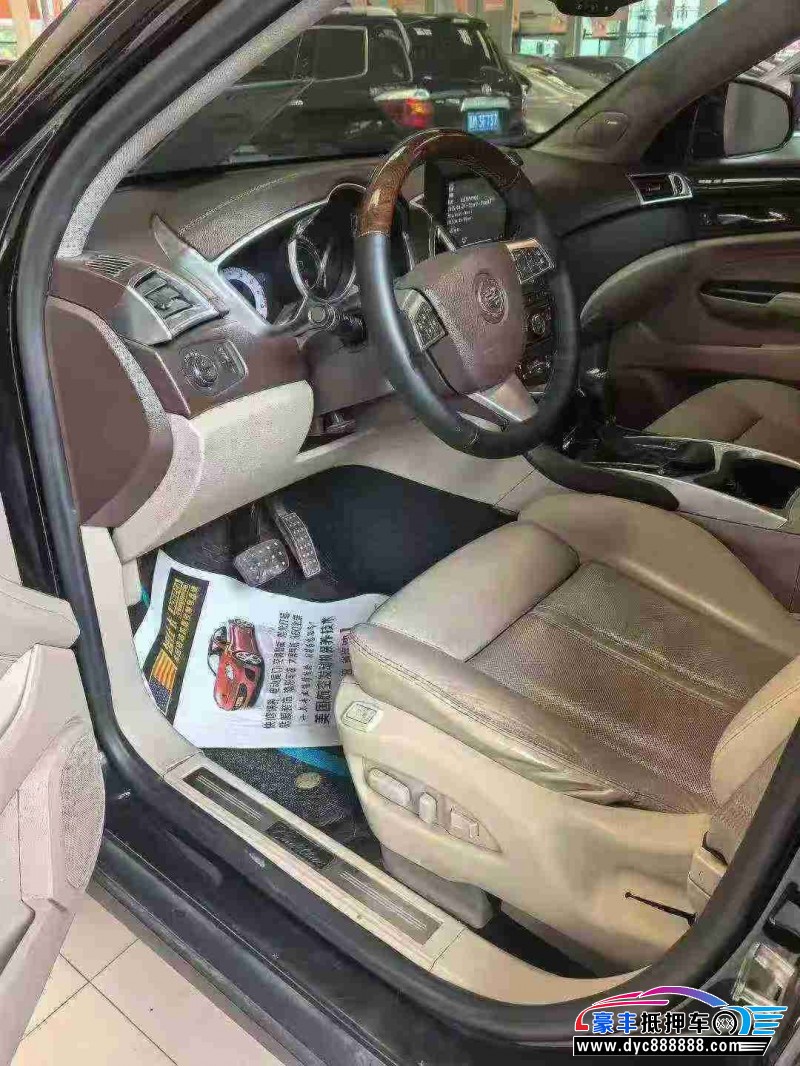 12年凯迪拉克SRX轿车抵押车出售