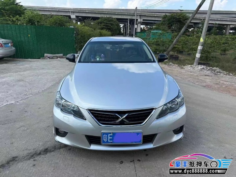 13年丰田锐志轿车抵押车出售