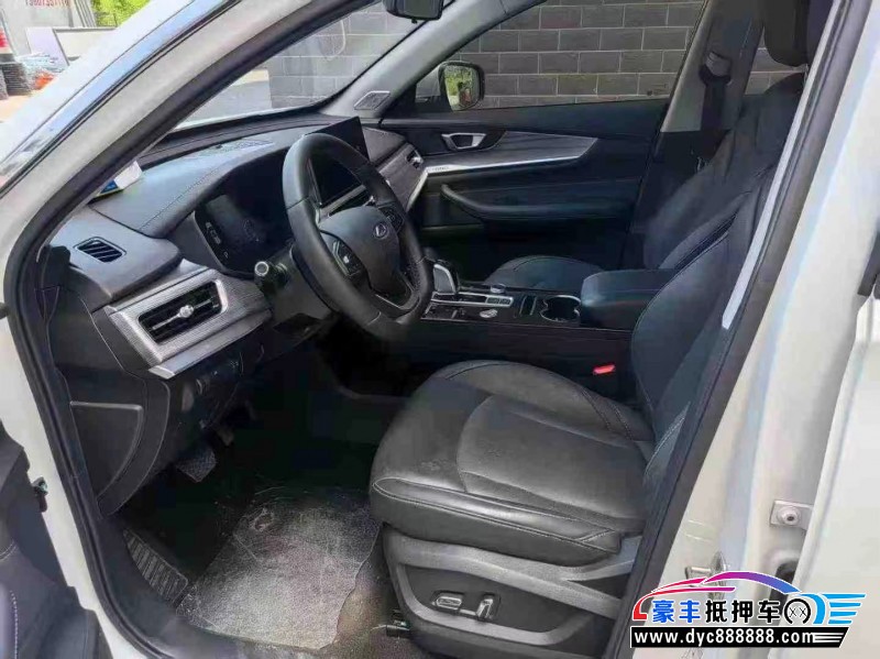 24年奇瑞瑞虎8轿车抵押车出售