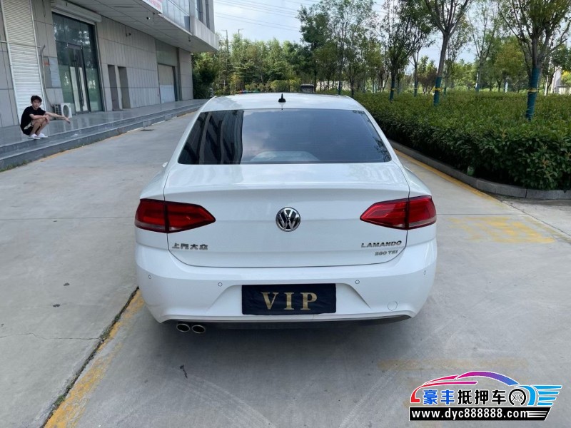 17年大众凌渡轿车抵押车出售