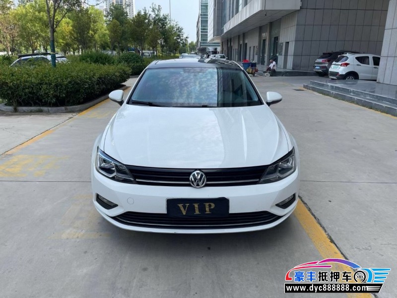 17年大众凌渡轿车抵押车出售