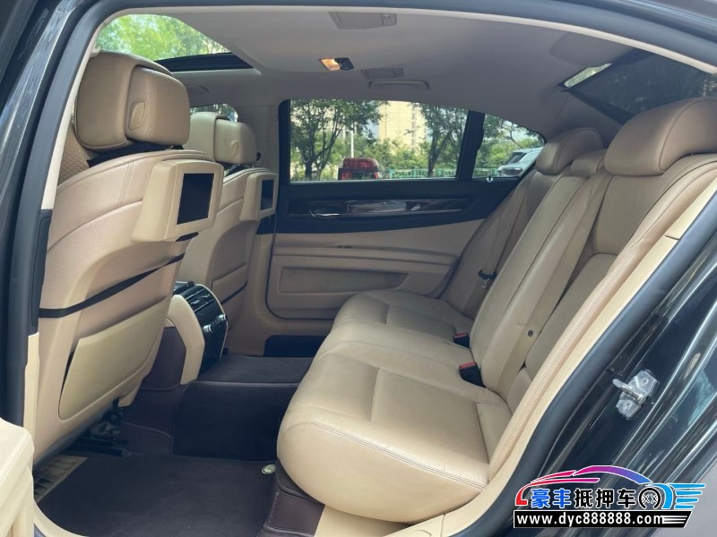 10年宝马7系轿车抵押车出售