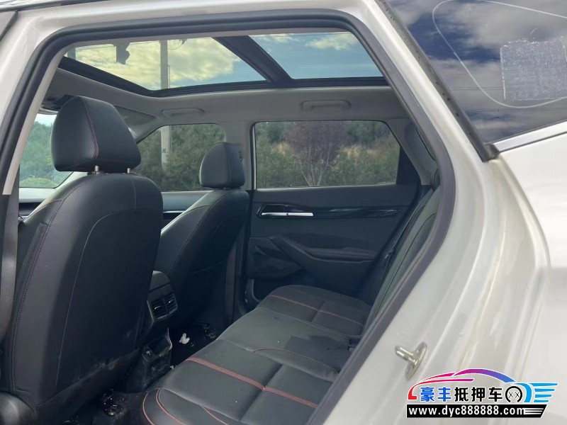 23年起亚KX3轿车抵押车出售