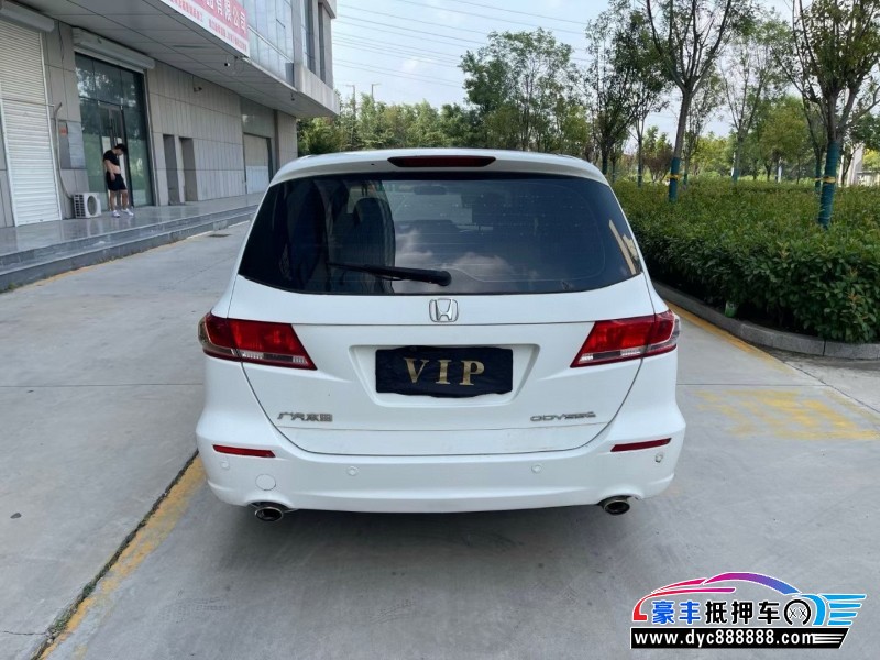 11年本田奥德赛轿车抵押车出售