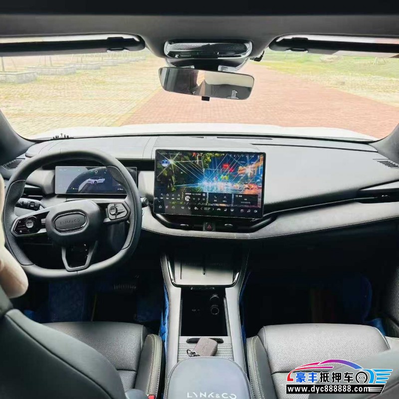 25年领克06轿车抵押车出售