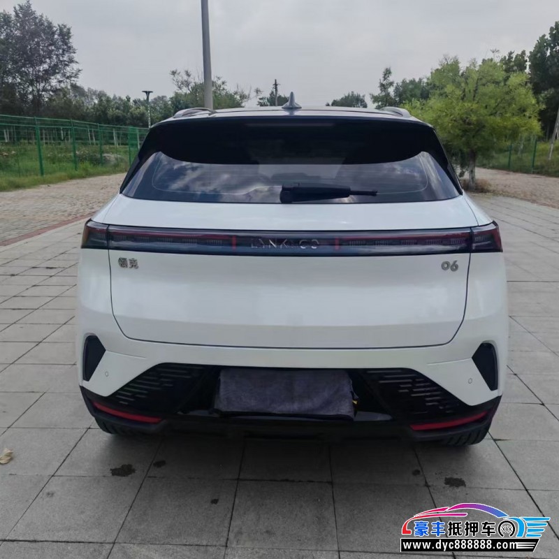 25年领克06轿车抵押车出售