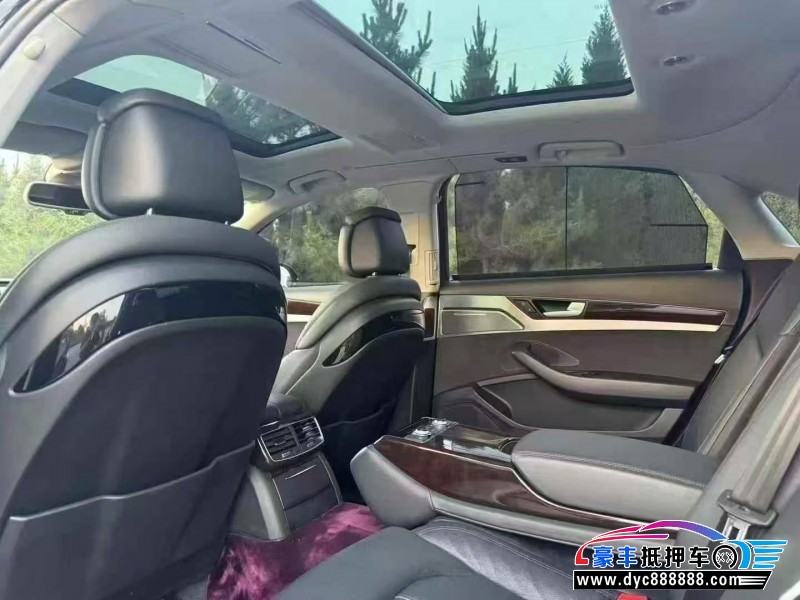 16年奥迪A8轿车抵押车出售