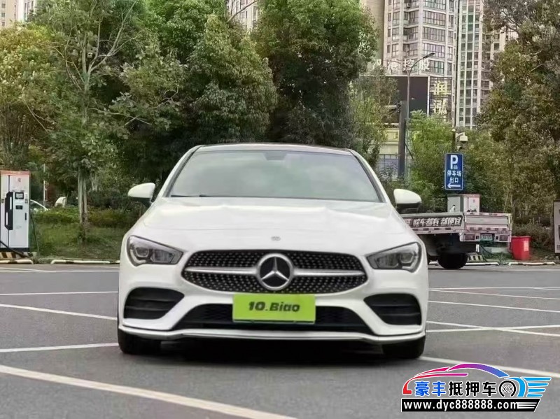 22年奔驰CLA级轿车抵押车出售
