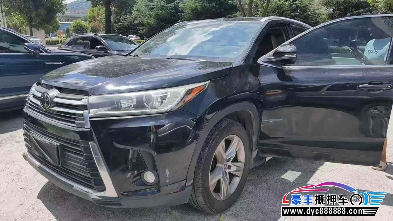 18年丰田汉兰达轿车抵押车出售