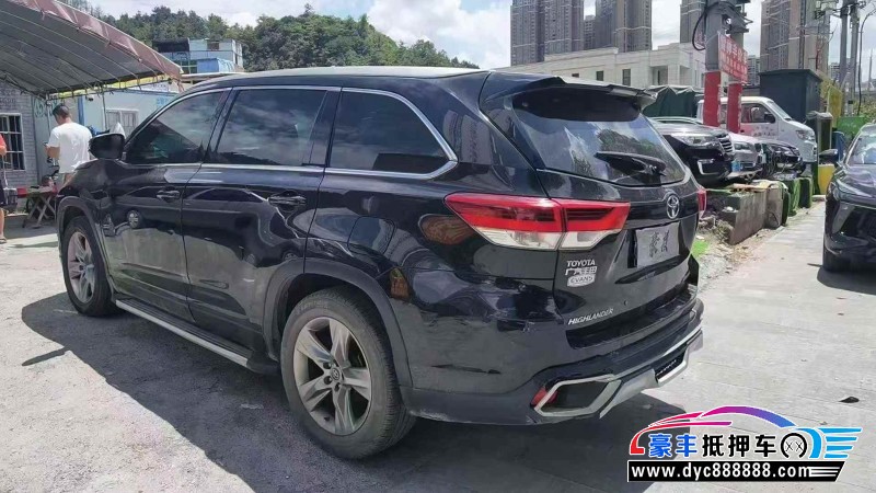 18年丰田汉兰达轿车抵押车出售