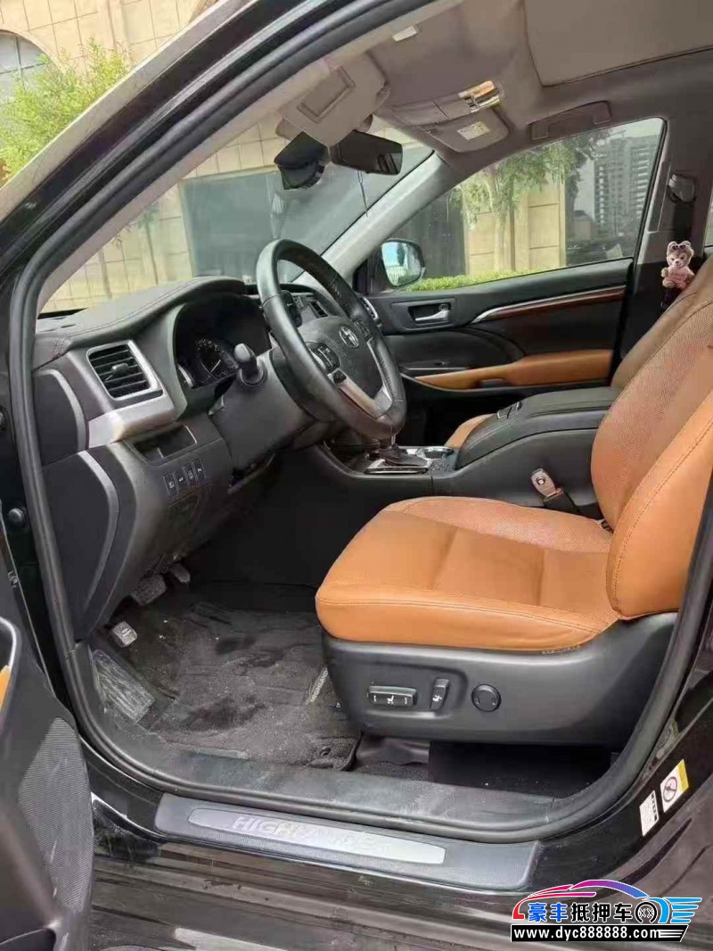 21年丰田汉兰达轿车抵押车出售