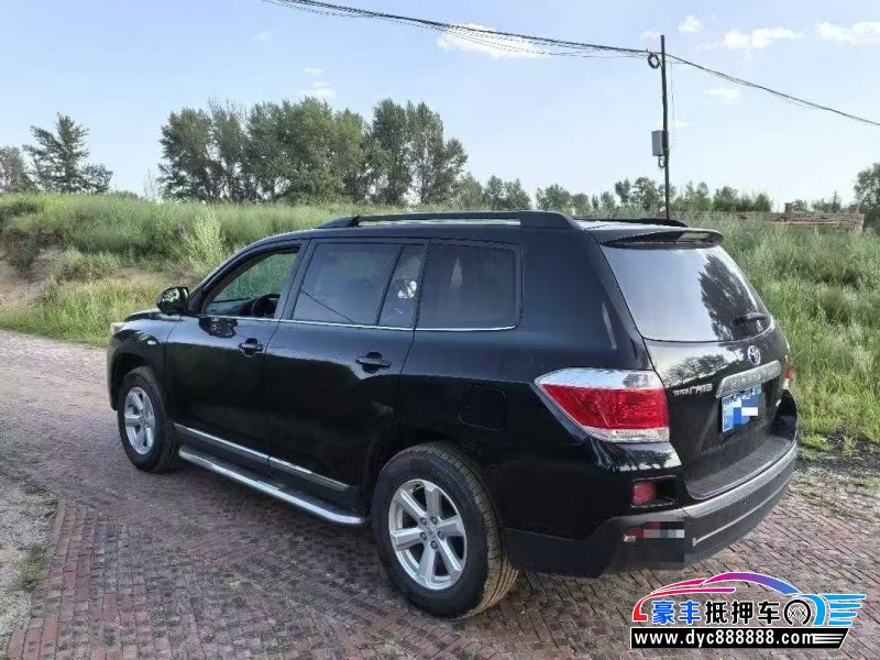 13年丰田汉兰达轿车抵押车出售