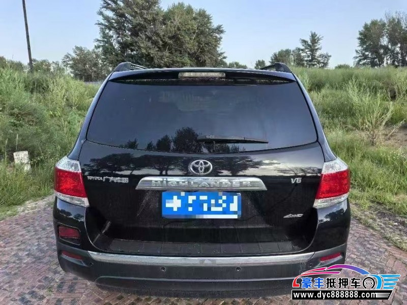 13年丰田汉兰达轿车抵押车出售