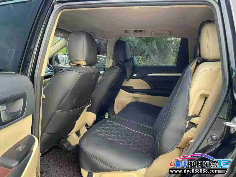 16年丰田汉兰达轿车抵押车出售