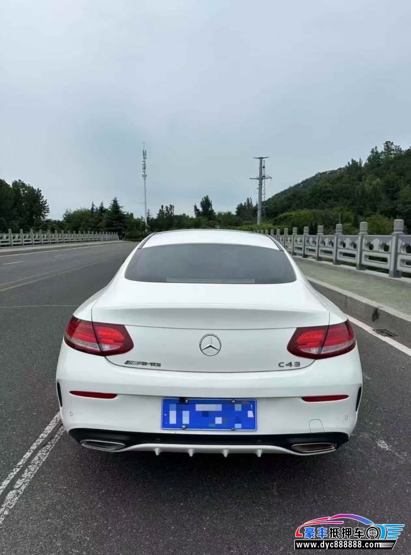 18年奔驰C轿车抵押车出售