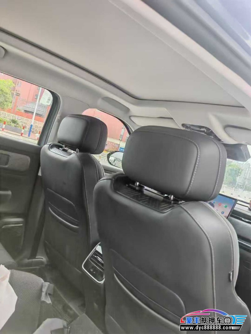 25年奇瑞风云轿车抵押车出售