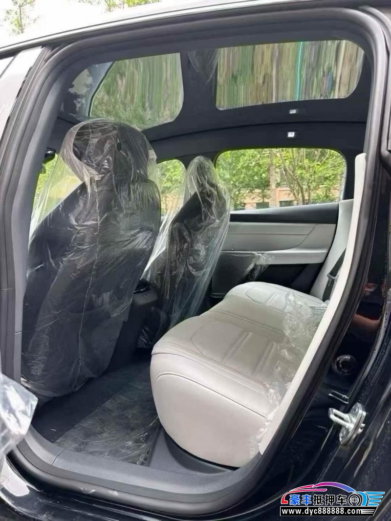 25年东风奕派007轿车抵押车出售