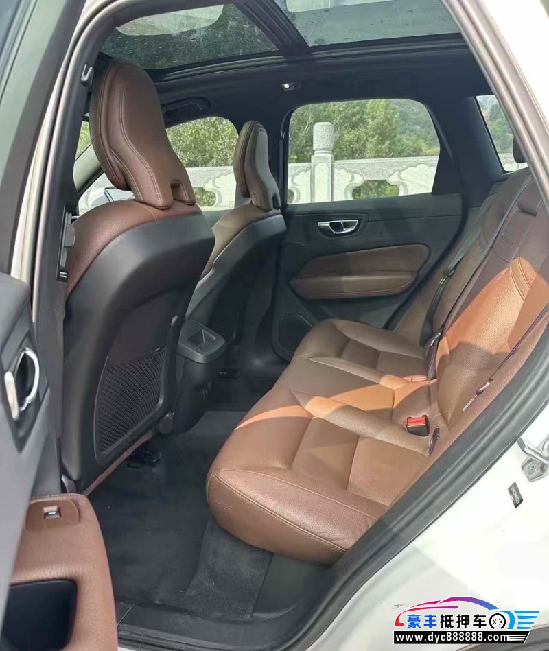 20年沃尔沃XC60轿车抵押车出售