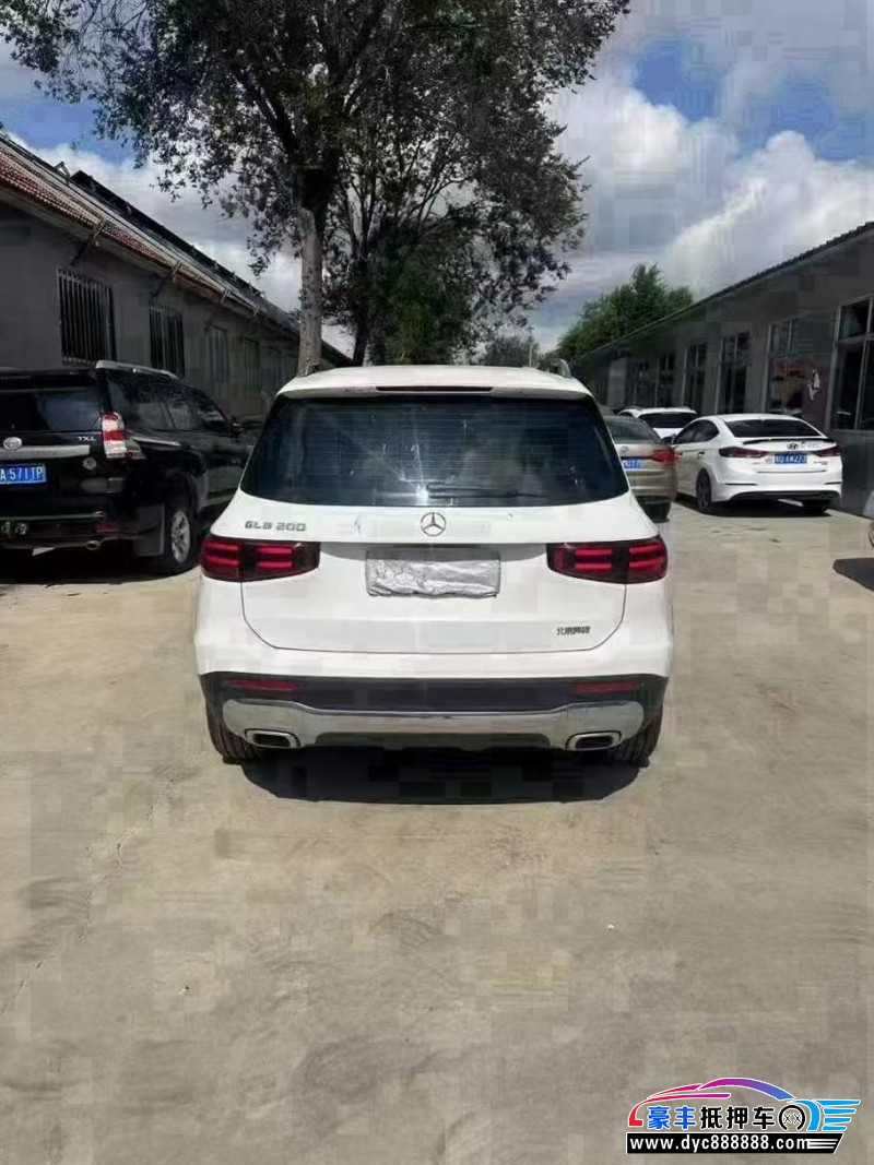 23年奔驰GLB轿车抵押车出售