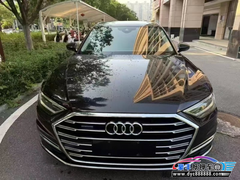 20年奥迪A8L轿车抵押车出售