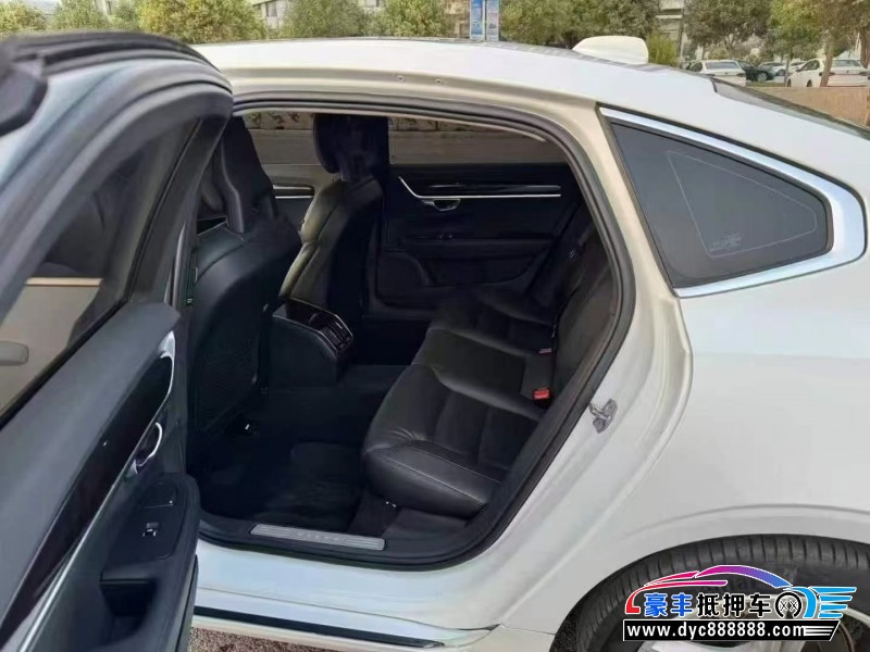 18年沃尔沃S90轿车抵押车出售