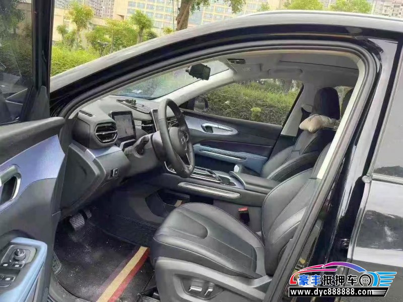 24年奔腾T90轿车抵押车出售