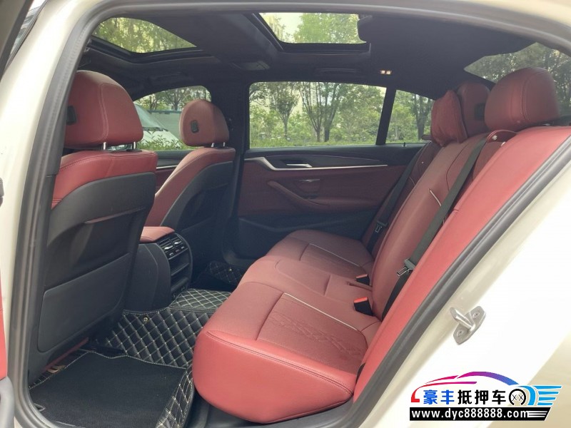 22年宝马5系轿车抵押车出售